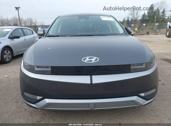 KM8KNDAF8PU142924 2023 HYUNDAI IONIQ 5 Gray Vista interior trasera