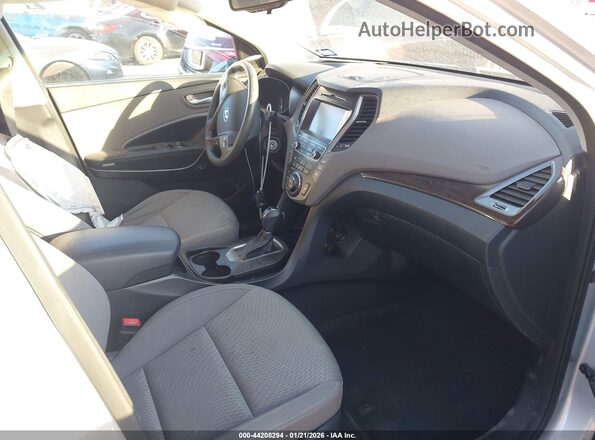 KM8SM4HF2JU273668 2018 HYUNDAI SANTA FE Серебряный Вид салона спереди