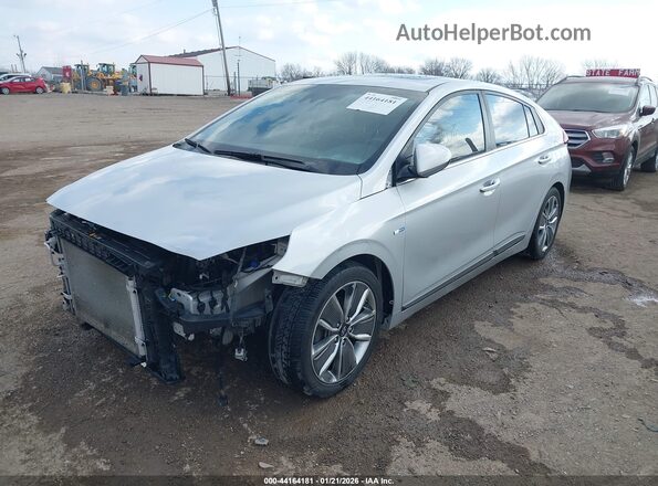 KMHC05LC2KU110488 2019 HYUNDAI IONIQ HYBRID Silver Vista tres cuartos delantera izquierda