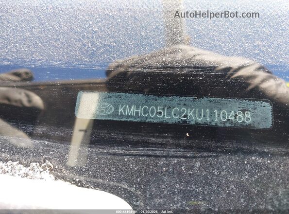 KMHC05LC2KU110488 2019 HYUNDAI IONIQ HYBRID Silver Vista del compartimento del motor