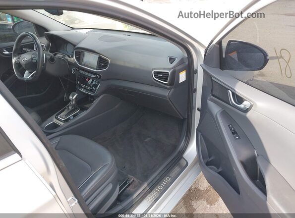KMHC05LC2KU110488 2019 HYUNDAI IONIQ HYBRID Silver Vista interior delantera