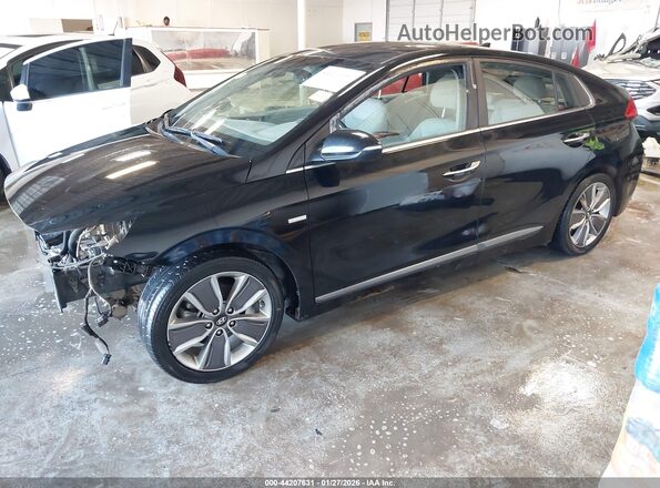 KMHC05LC6HU026635 2017 HYUNDAI IONIQ HYBRID Black Vista tres cuartos delantera izquierda