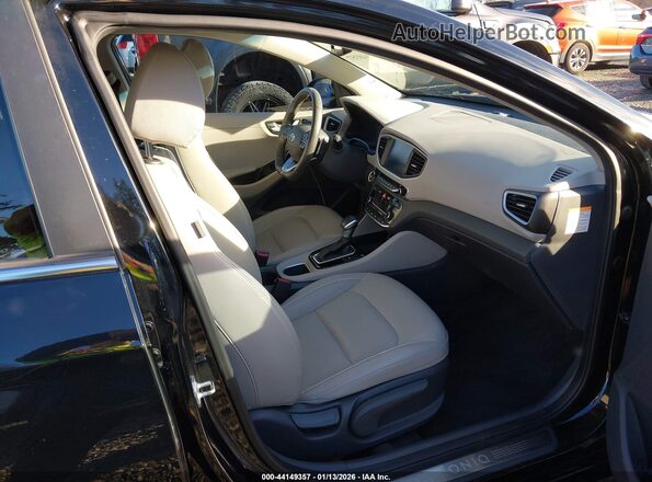 KMHC05LC8JU071808 2018 HYUNDAI IONIQ HYBRID Black 