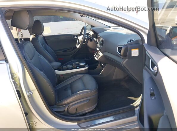KMHC05LH2KU048926 2019 HYUNDAI IONIQ ELECTRIC Silver წინა სალონის ხედი