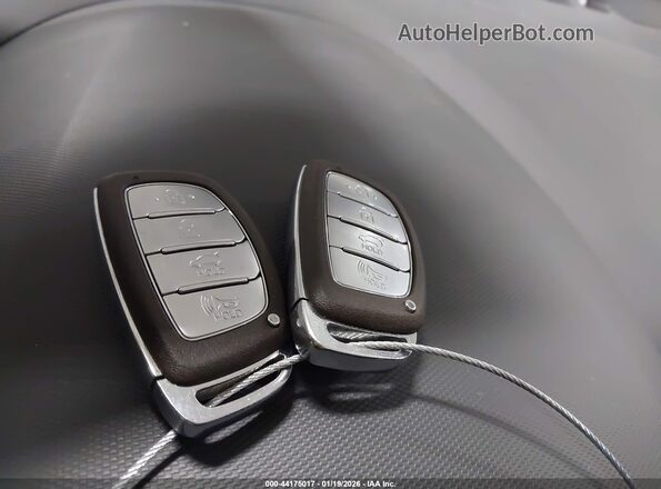 KMHC65LC3HU025022 2017 HYUNDAI IONIQ HYBRID Black Вид панелі приладів