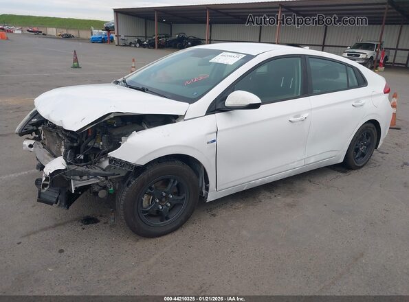 KMHC65LC3HU049840 2017 HYUNDAI IONIQ HYBRID White Передня ліва чверть
