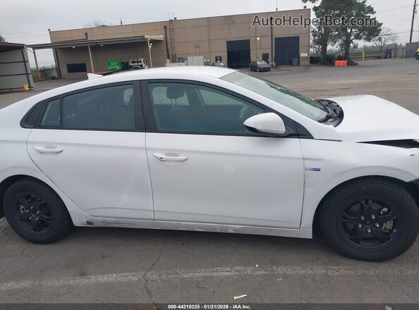 KMHC65LC3HU049840 2017 HYUNDAI IONIQ HYBRID White Панорамний вид салону 360°