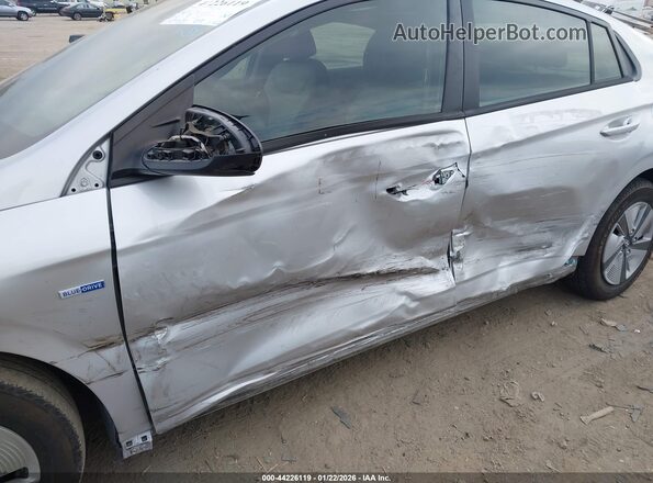 KMHC65LC5HU024227 2017 HYUNDAI IONIQ HYBRID Silver Դիմացի տեսք