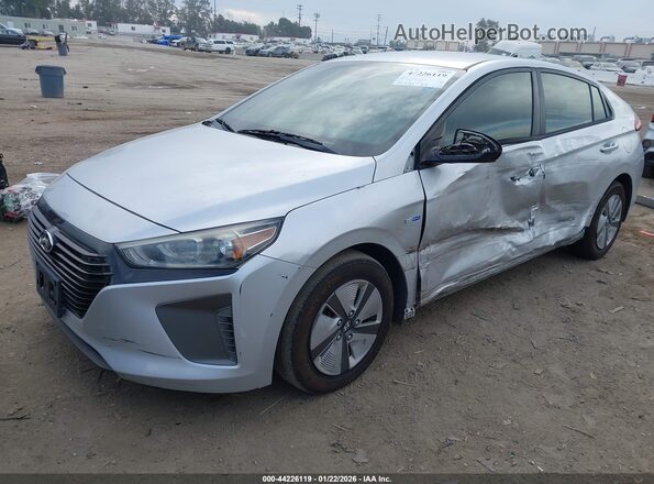 KMHC65LC5HU024227 2017 HYUNDAI IONIQ HYBRID Silver Առջևի ձախ երեք քառորդ տեսարան
