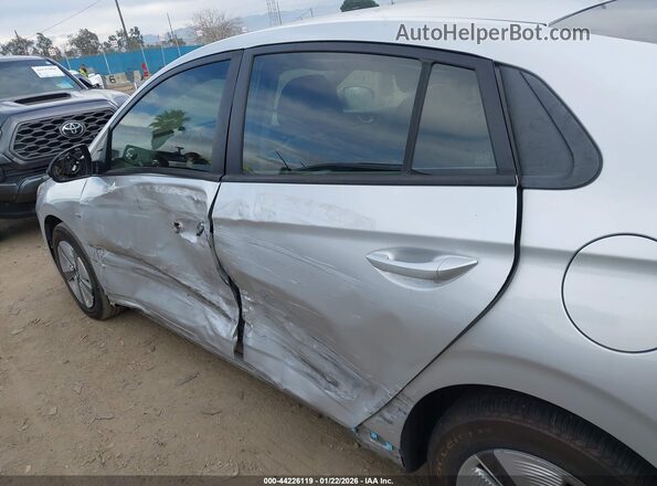 KMHC65LC5HU024227 2017 HYUNDAI IONIQ HYBRID Silver 