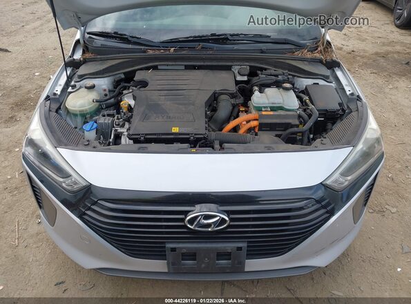 KMHC65LC5HU024227 2017 HYUNDAI IONIQ HYBRID Silver Հետևի տեսք