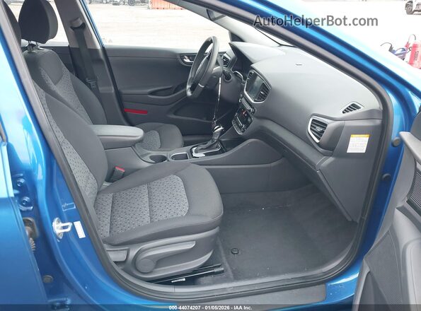 KMHC65LC5HU031792 2017 HYUNDAI IONIQ HYBRID Blue 