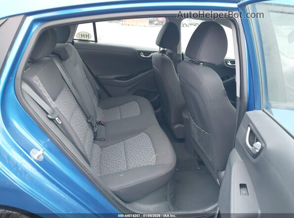 KMHC65LC5HU031792 2017 HYUNDAI IONIQ HYBRID Blue 