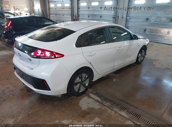KMHC65LC6JU073295 2018 HYUNDAI IONIQ HYBRID White 