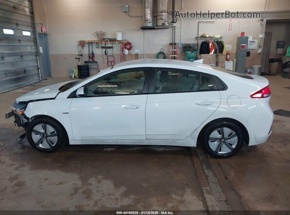 KMHC65LC6JU073295 2018 HYUNDAI IONIQ HYBRID White 