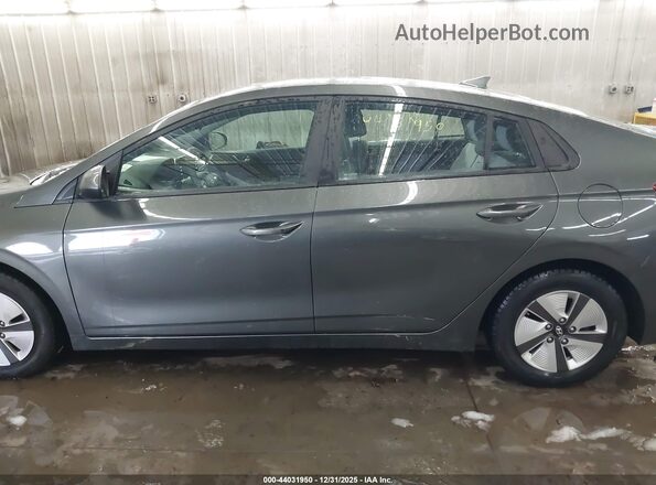 KMHC65LC6NU285667 2022 HYUNDAI IONIQ HYBRID Gray 
