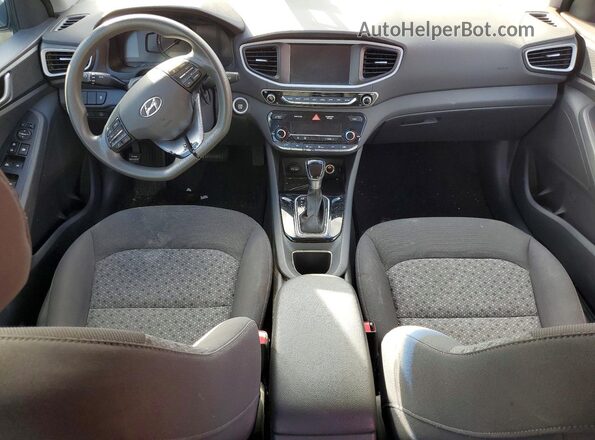 KMHC65LCXJU074949 2018 HYUNDAI IONIQ Silver Առջևի վահանակի տեսք