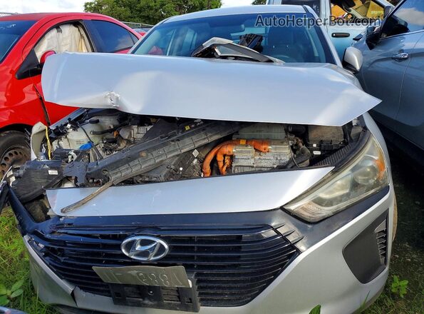 KMHC65LCXJU074949 2018 HYUNDAI IONIQ Silver Դիմացի տեսք