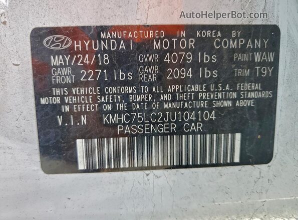 KMHC75LC2JU104104 2018 HYUNDAI IONIQ White Widok komory silnika