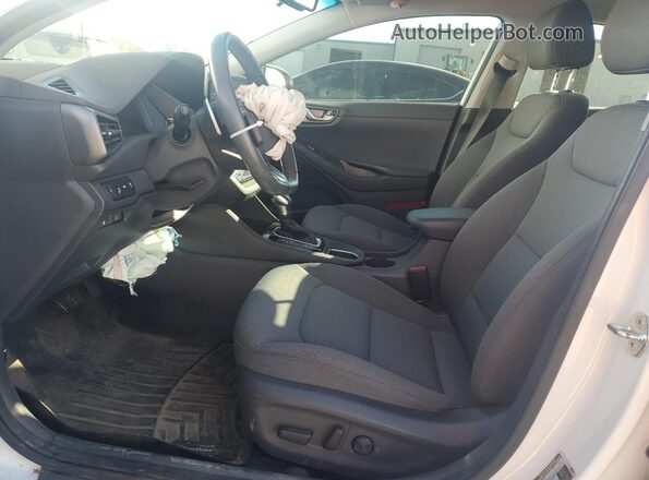 KMHC75LC6NU283267 2022 HYUNDAI IONIQ White Vista interior delantera