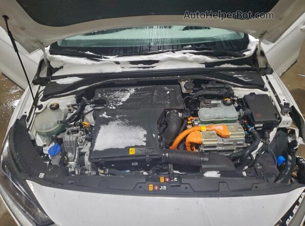 KMHC85LC2LU214490 2020 HYUNDAI IONIQ White უკანა სალონის ხედი