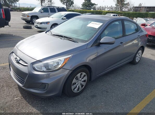 KMHCT4AE4HU236964 2017 HYUNDAI ACCENT Gray წინა მარცხენა ხედი სამი მეოთხედიდან