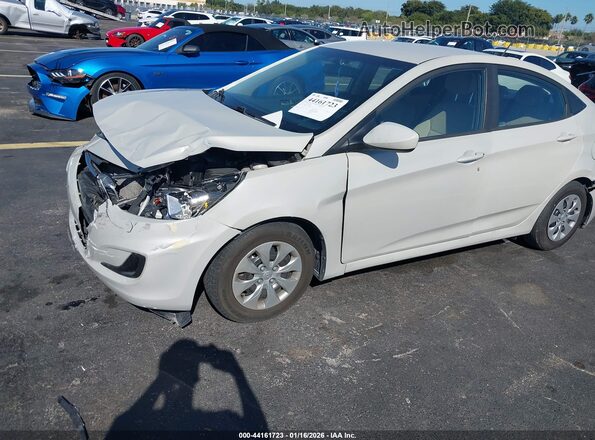 KMHCT4AEXHU181565 2017 HYUNDAI ACCENT Cream წინა ხედი