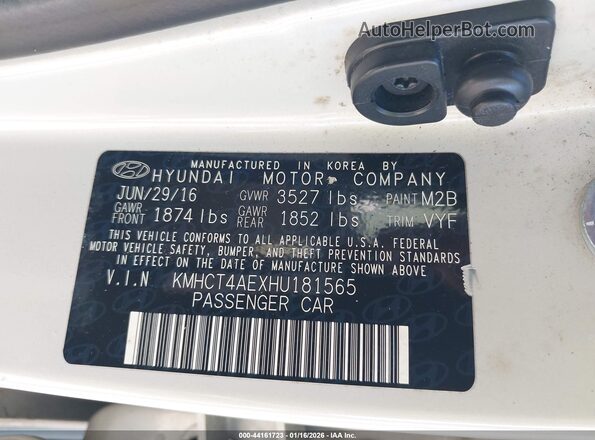 KMHCT4AEXHU181565 2017 HYUNDAI ACCENT Cream ძრავის განყოფილების ხედი