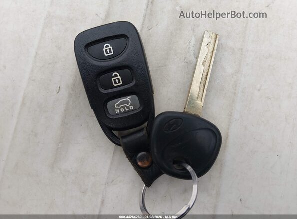 KMHD35LH7GU271384 2016 HYUNDAI ELANTRA GT Серебряный Вид панели приборов