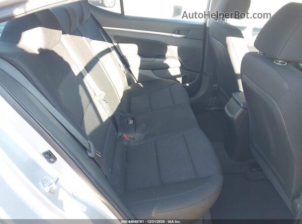 KMHD84LFXLU043996 2020 HYUNDAI ELANTRA Silver VIN կոդի պիտակի տեսք