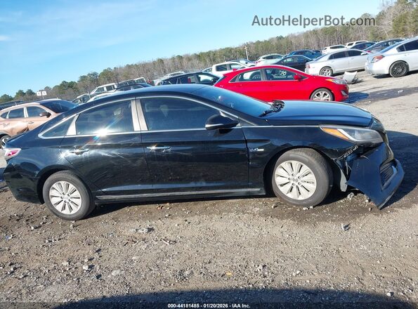 KMHE24L17GA018586 2016 HYUNDAI SONATA HYBRID Black Вид задньої частини салону