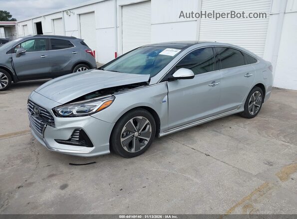 KMHE34L39KA092275 2019 HYUNDAI SONATA HYBRID Silver წინა მარცხენა ხედი სამი მეოთხედიდან