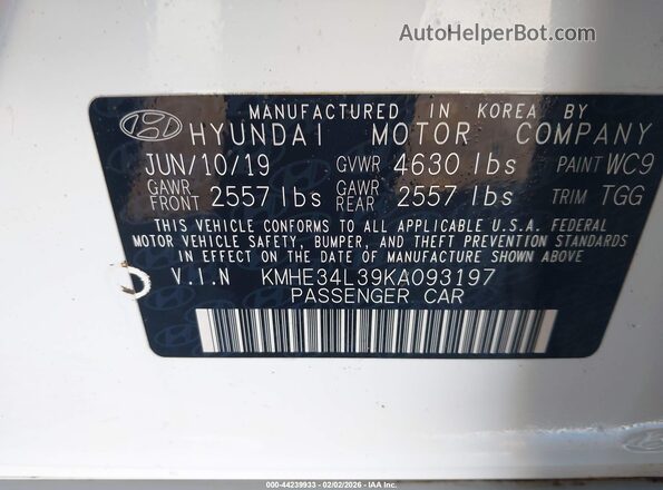 KMHE34L39KA093197 2019 HYUNDAI SONATA HYBRID White ძრავის განყოფილების ხედი