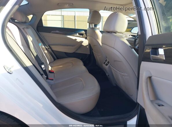 KMHE34L39KA093197 2019 HYUNDAI SONATA HYBRID White VIN კოდის სტიკერის ხედი