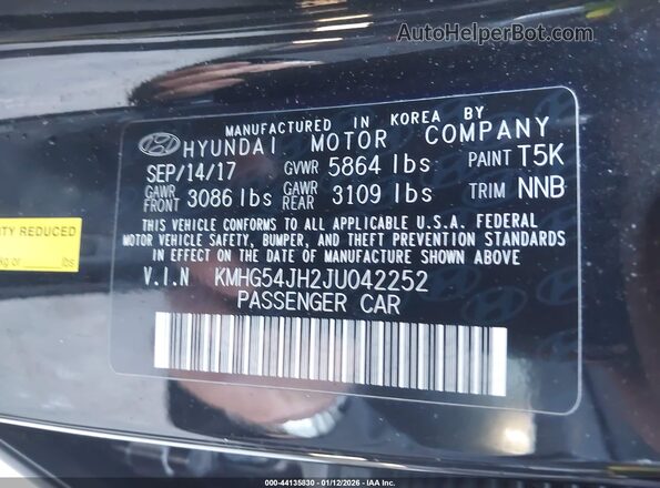 KMHG54JH2JU042252 2018 GENESIS G90 Black ძრავის განყოფილების ხედი