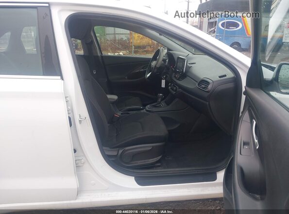KMHH35LE3JU039346 2018 HYUNDAI ELANTRA GT Белый 