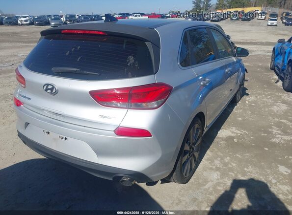KMHH55LC2JU077076 2018 HYUNDAI ELANTRA GT Серебряный Задняя правая четверть