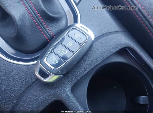 KMHH55LC2JU077076 2018 HYUNDAI ELANTRA GT Серебряный Вид панели приборов