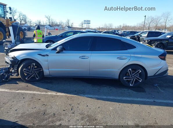 KMHL54JC8SA505792 2025 HYUNDAI SONATA Silver სალონის 360-გრადუსიანი ხედი