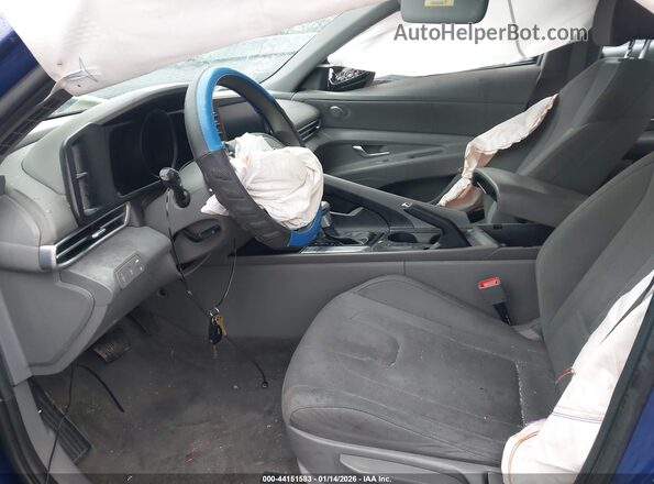 KMHLL4AG0NU368312 2022 HYUNDAI ELANTRA Blue Вид салону спереду
