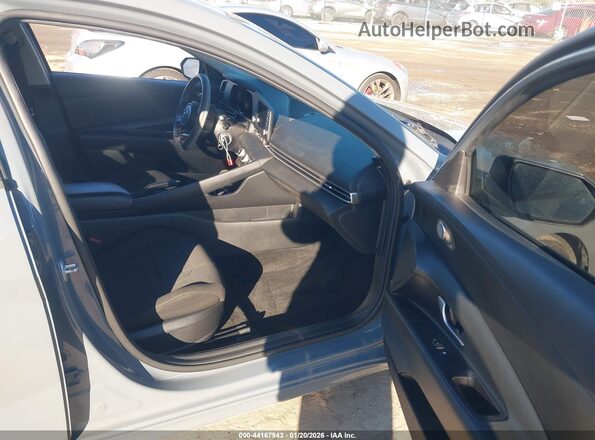 KMHLL4AG6MU144377 2021 HYUNDAI ELANTRA Gray Vista interior delantera
