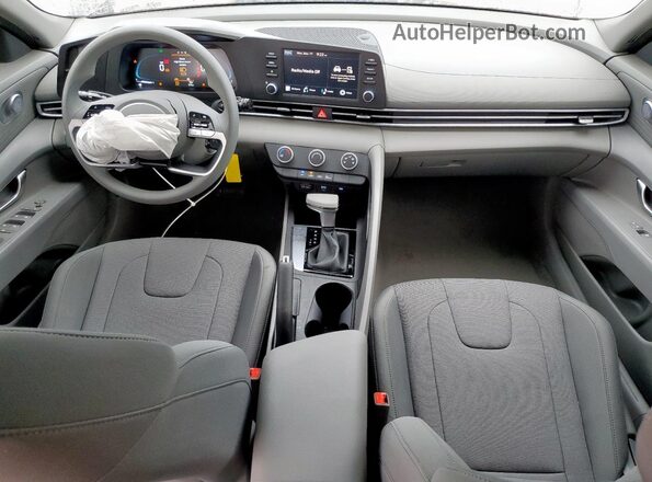 KMHLL4DG3TU102436 2026 HYUNDAI ELANTRA Black Vista del salpicadero