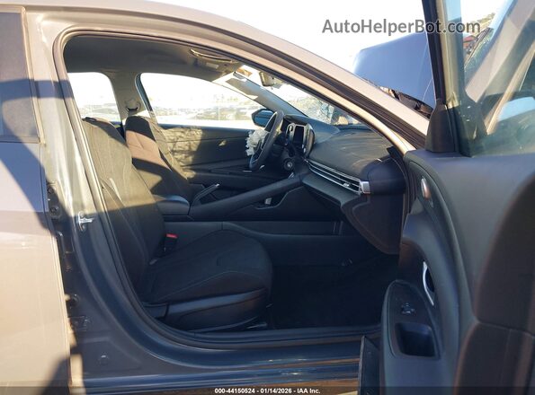 KMHLL4DG9SU918033 2025 HYUNDAI ELANTRA Серый Вид салона спереди