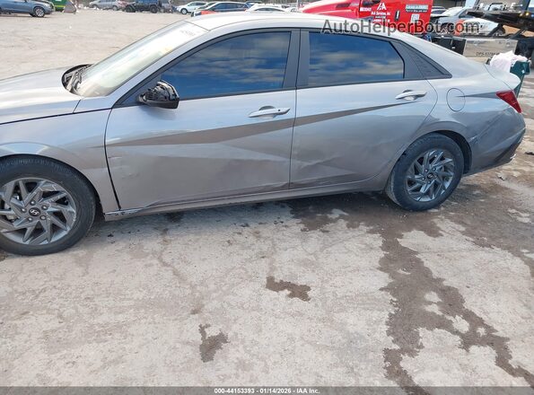 KMHLM4DG2RU788698 2024 HYUNDAI ELANTRA Gray Widok z przodu