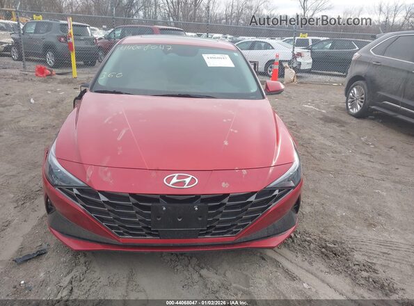 KMHLP4AG8MU072330 2021 HYUNDAI ELANTRA Red Սալոնի հետևի տեսք