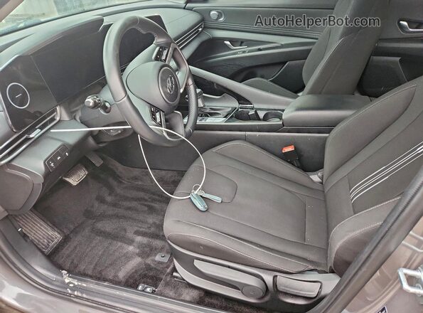 KMHLS4AG2PU596592 2023 HYUNDAI ELANTRA Gray Սալոնի դիմացի տեսք