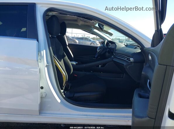KMHLS4DG4SU912479 2025 HYUNDAI ELANTRA White Vista interior delantera
