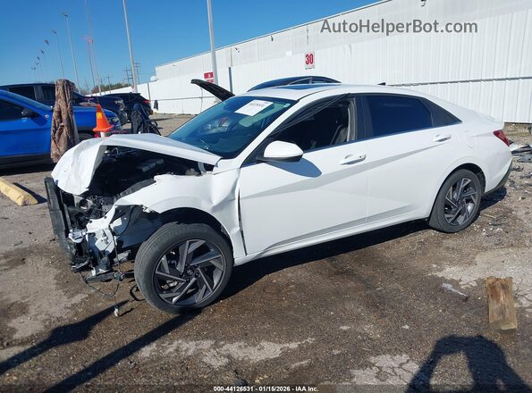 KMHLS4DG4SU912479 2025 HYUNDAI ELANTRA White Vista tres cuartos delantera izquierda