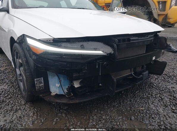 KMHLS4DG5SU027062 2025 HYUNDAI ELANTRA White 