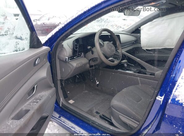 KMHLS4DG7SU031131 2025 HYUNDAI ELANTRA Blue Սալոնի դիմացի տեսք